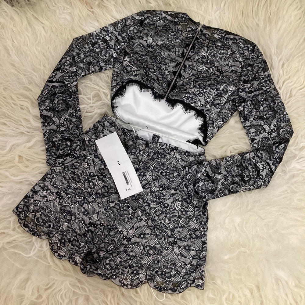 Alexis Deema Open Back Romper 1400 - Picture 10 of 16